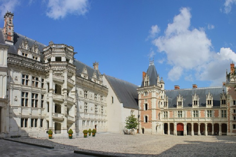 Castles, chateaux and gardens of the Loire Valley